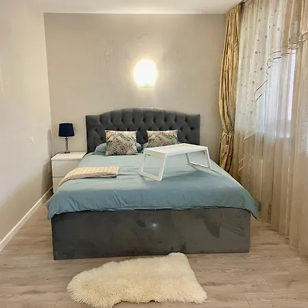 Central Family Apartment アパート *